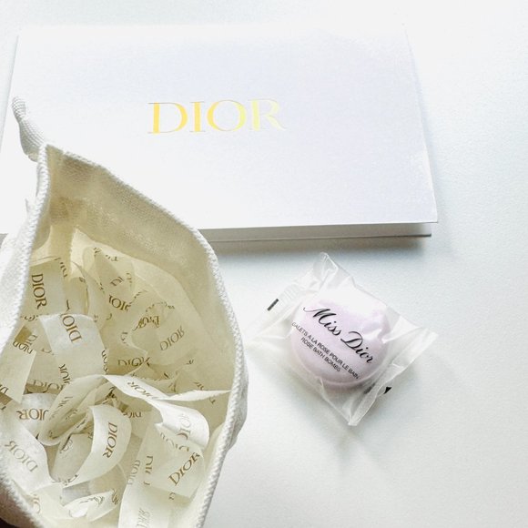 3230 DIOR MISS DIOR BATH BOMB WITH DIOR DRAWSTRING BAG AND DIOR RECEIPT HOLDER - Picture 5 of 6